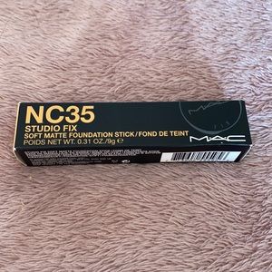 MAC Studio Fix Matte Foundation Stick NC35